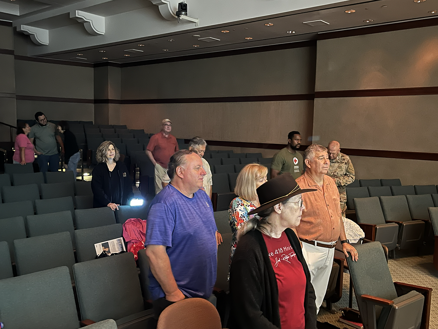 Capitol workers enter asking for prayer in early afternoon