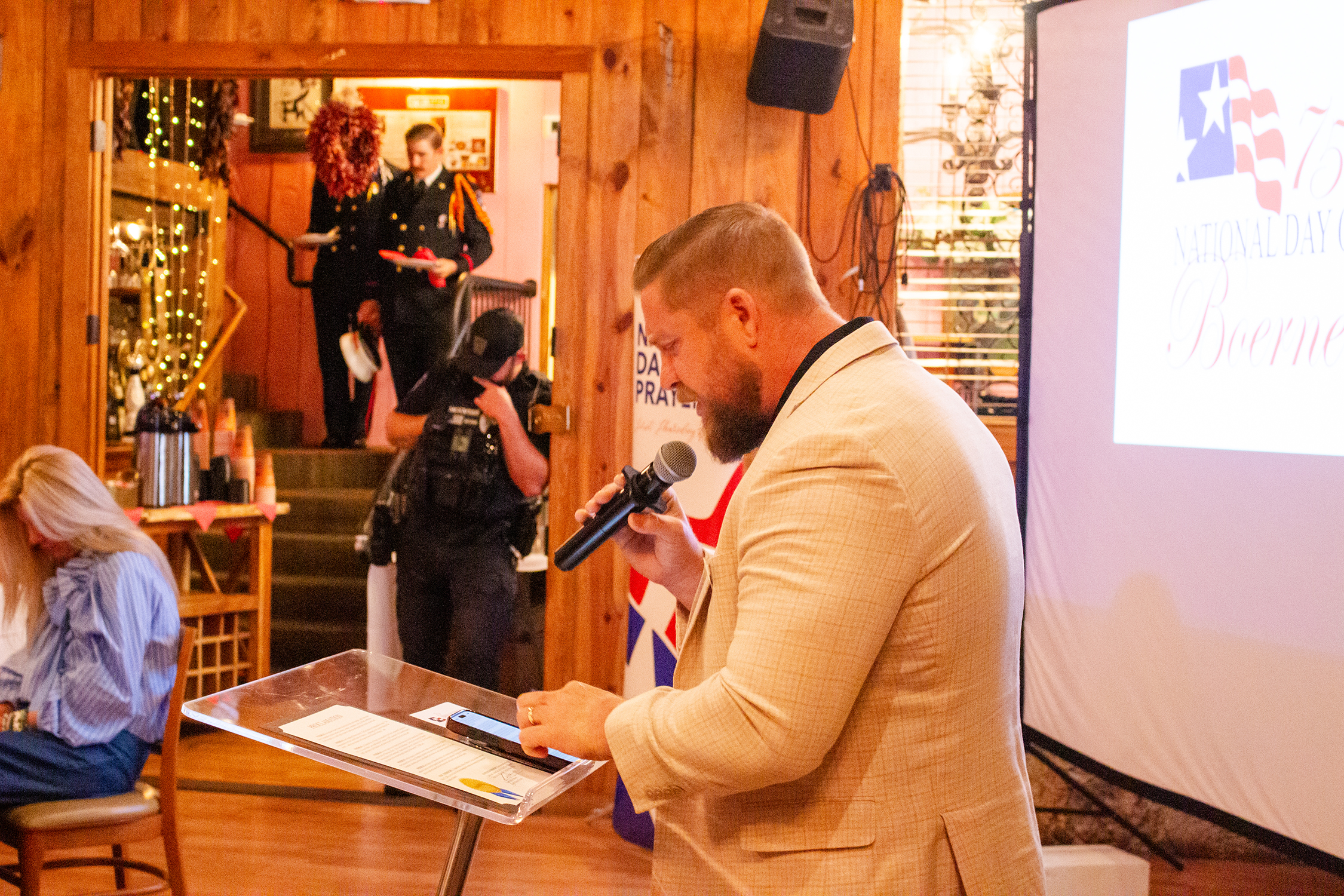 Pastor Jeremy Holst prays for America
